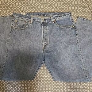 Vintage Levi's 501 Classic Blue Denim Jeans 38x32